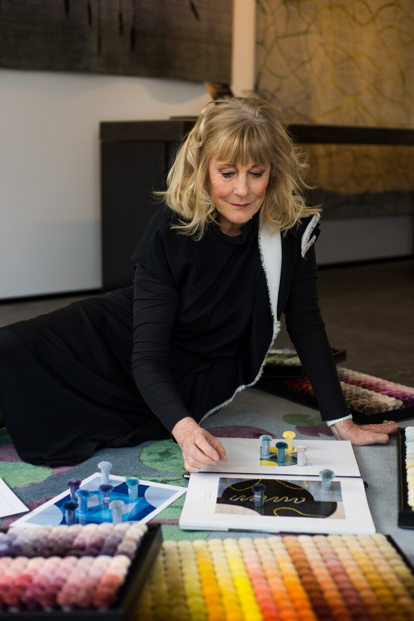 Au cœur de ses créations, des centaines de nuances que Deirdre assemble à la manière d’un peintre.